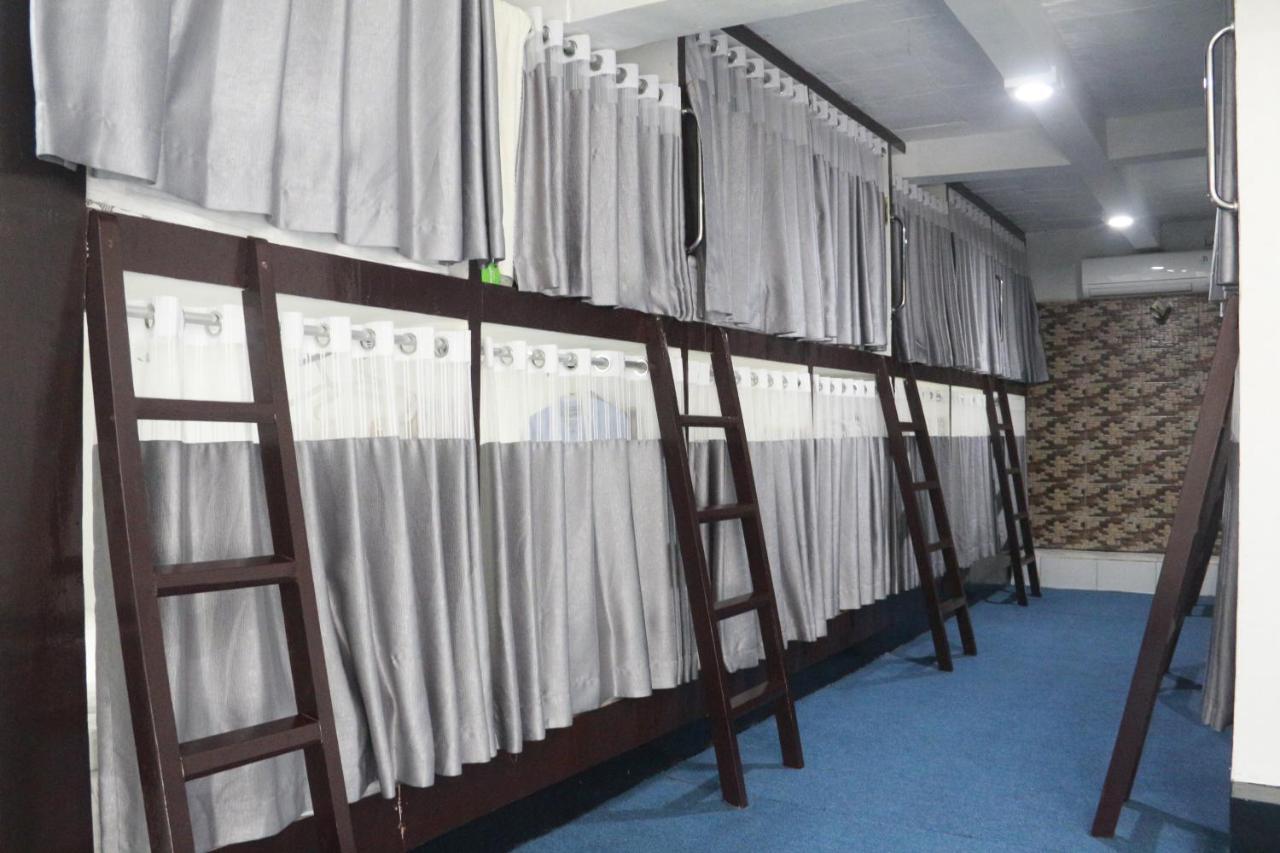 Bu Sepuh Guesthouse Sangkanurip Zewnętrze zdjęcie